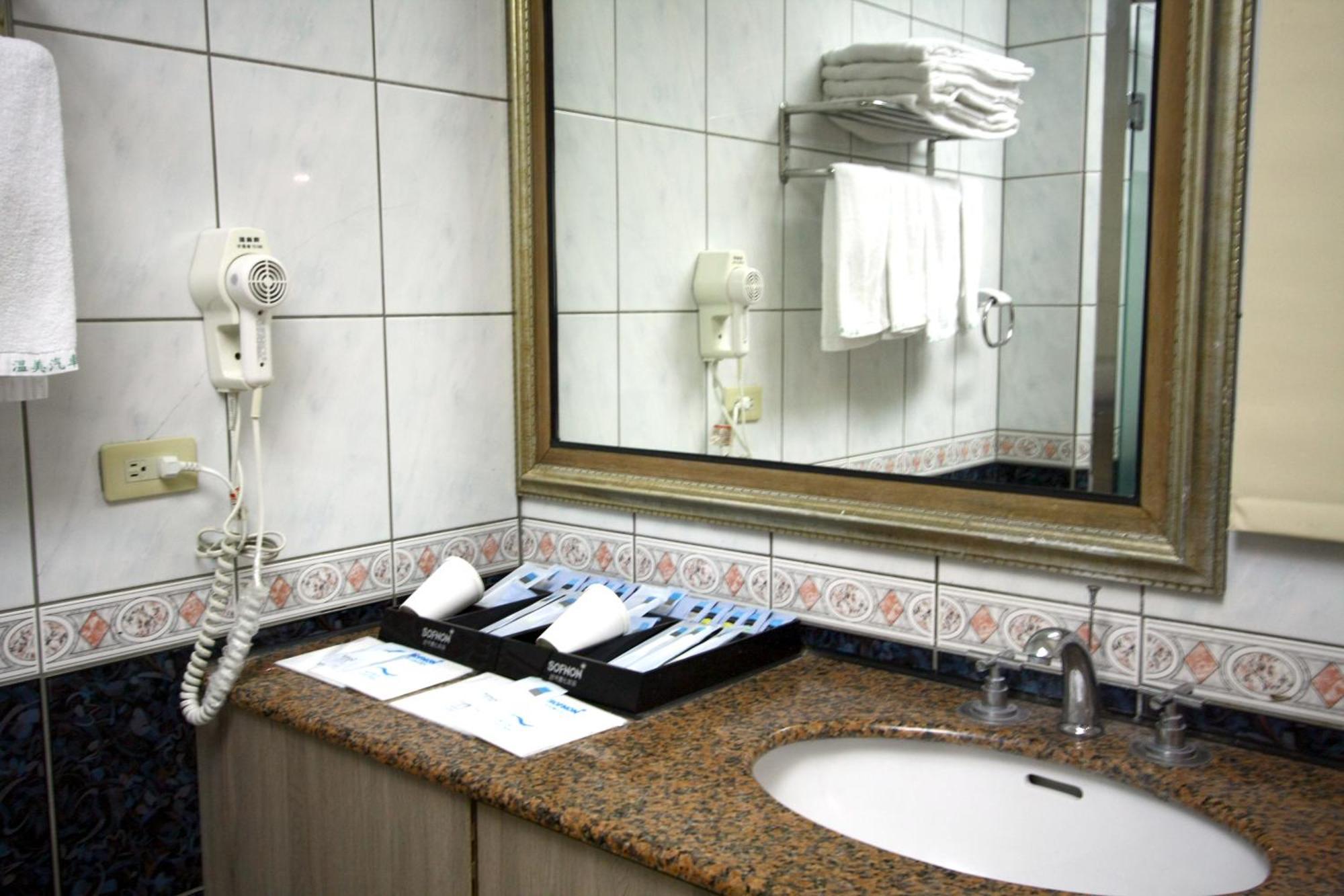 Wen Mei Motel Nantou Eksteriør billede