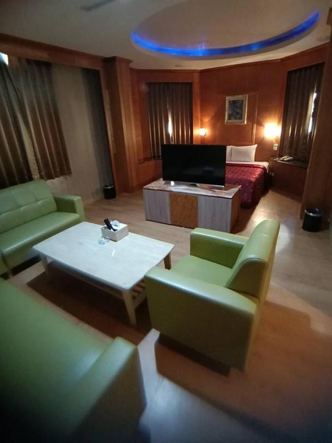 Wen Mei Motel Nantou Eksteriør billede